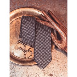 Wool necktie with a fine pattern
